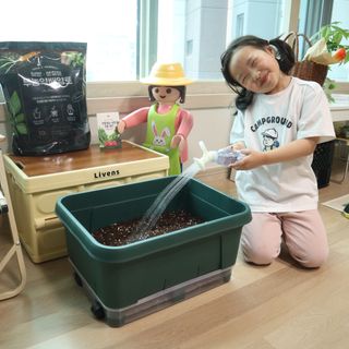 [메이크정글] 이제는 나도 도시농부, 키우기 쉬운 저면관수화분 BIG텃밭세트 — 5점을 준 리뷰어가 2023년 5월 올린 사용 사진