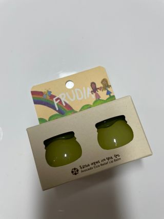 [후르디아] 유아부터 어른까지, 안심 아보카도 립밤 듀오 세트 — 5점을 준 리뷰어가 2024년 1월 올린 사용 사진