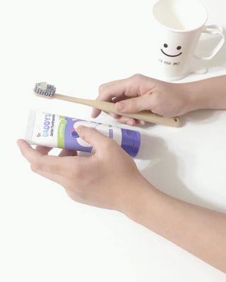 닥터데디스 안심불소 튼튼치약(청포도, 민트 중 택 1) 60g + 여행용 미니 치약 15g — 5점을 준 리뷰어가 2022년 8월 올린 사용 사진