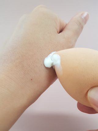 메타포레 12PM  카밍 선스크린 — 3.5점을 준 리뷰어가 2021년 8월 올린 사용 사진