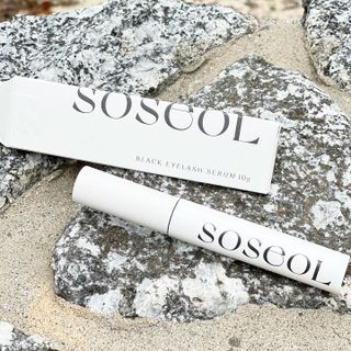 더소설 소설 블랙아이래쉬 세럼 10g(SOSEOL BLACK EYELASH SERUM 10g) — 5점을 준 리뷰어가 2023년 6월 올린 사용 사진