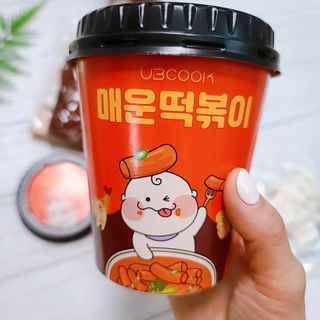 유비쿡 컵떡볶이 매운컵떡볶이2개/ 짜장컵떡볶이 2개  총 4개세트 — 5점을 준 리뷰어가 2021년 5월 올린 사용 사진
