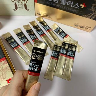 서울약사신협_투데이홍삼정플러스스틱_10g x 30포 — 5점을 준 리뷰어가 2021년 5월 올린 사용 사진