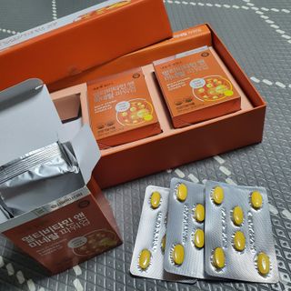 서울약사신협_내몸애발란스멀티비타민앤미네랄파워업_800mg x 90정 — 5점을 준 리뷰어가 2021년 8월 올린 사용 사진