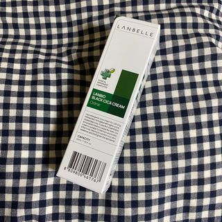 랑벨 랑바이오 블랙 시카 크림 50ml(블랙비 프로폴리스, 시카 4종, 판테놀 10 함유) — 4.5점을 준 리뷰어가 2022년 4월 올린 사용 사진