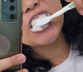 프리마인 유해균 뿐만 아니라 유익균까지 씻어내는 치약은 그만, 건강한 구강환경을 만드는 덴탈엔오 — 5점을 준 리뷰어가 2022년 6월 올린 사용 사진