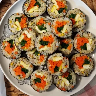 해풀잎 누구나 김밥*1ea [(혼합야채 35g *1ea,  김밥김 (5g, 5ea),  양념간장 (6g, 5ea), 참기름(5g, 2ea)] — 4.5점을 준 리뷰어가 2022년 10월 올린 사용 사진