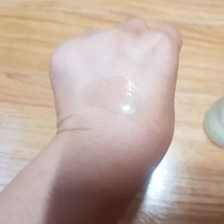 브에노 파리퀸 윌 페이스 오일 — 4점을 준 리뷰어가 2021년 8월 올린 사용 사진