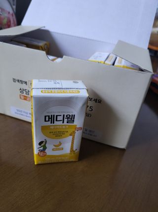 메디웰 페디아드링크 미니 바나나맛 — 5점을 준 리뷰어가 2022년 8월 올린 사용 사진