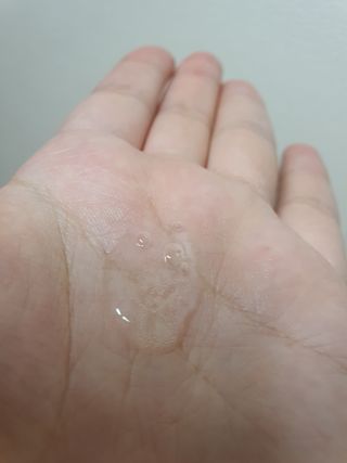 체르엠 스템앤셀 비타민 브라이트닝 에센스 30ml 1개 — 5점을 준 리뷰어가 2021년 9월 올린 사용 사진