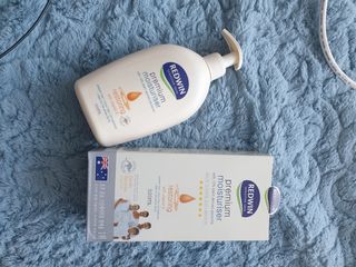H365 Redwin Premium Moisturiser 레드윈 프리미엄 모이스춰라이저 500ml — 5점을 준 리뷰어가 2021년 4월 올린 사용 사진