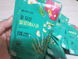 서울약사신협 잘 담은 알로애사과_70ml x 30포 — 5점을 준 리뷰어가 2021년 10월 올린 사용 사진