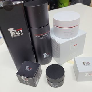 The Fact [5 IN 1] 더 팩트 내추럴 에스에프엔 에이틴 스킨토너+크림 세트 — 5점을 준 리뷰어가 2021년 3월 올린 사용 사진