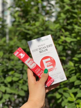 [인디닥터] 타이탄 BCAA 프로틴 젤리스틱 — 5점을 준 리뷰어가 2022년 5월 올린 사용 사진
