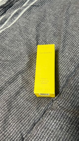 스킨큐어 산다화 비타민c 화이트닝 에센스 30ml — 5점을 준 리뷰어가 2024년 1월 올린 사용 사진