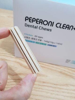 페페로니 클린플러스 덴탈치킨껌 10g x 14p — 5점을 준 리뷰어가 2021년 7월 올린 사용 사진