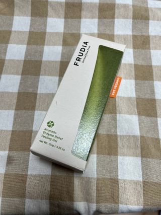 [후르디아] 아보카도 비건 약산성 효소필링젤 — 4점을 준 리뷰어가 2024년 2월 올린 사용 사진