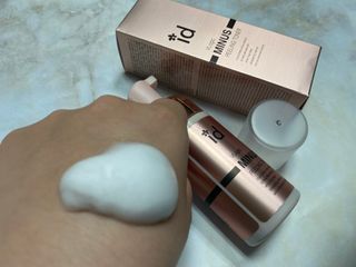 아이디플라코스메틱 아이디 브이로직 마이너스 필링 토너 110ml — 5점을 준 리뷰어가 2022년 1월 올린 사용 사진