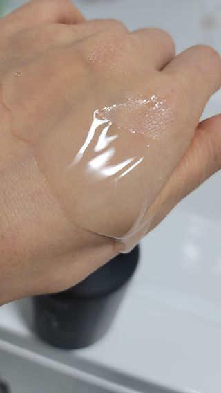 르핸스 퍼포밍 5 샴푸 비반트 포렛/베티버 포그 — 5점을 준 리뷰어가 2023년 1월 올린 사용 사진