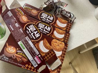 롯데제과 롯샌 카페크런치 — 5점을 준 리뷰어가 2021년 10월 올린 사용 사진