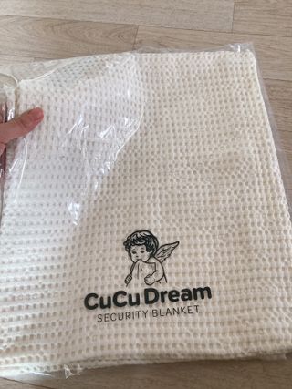 [쿠쿠드림] 완벽 항균 아기 애착이불 — 5점을 준 리뷰어가 2022년 12월 올린 사용 사진