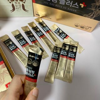 서울약사신협_투데이홍삼정플러스스틱_10g x 30포 — 5점을 준 리뷰어가 2021년 5월 올린 사용 사진