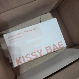 KISSY BAE 키시베이 키시베이 리얼화이트 톤업틴트 — 5점을 준 리뷰어가 2021년 8월 올린 사용 사진