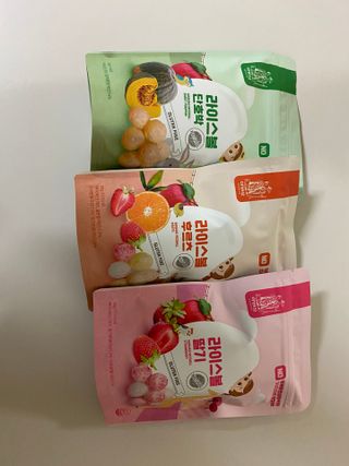 아비삭라이스볼 3종 /딸기,후르츠,단호박 — 3점을 준 리뷰어가 2021년 4월 올린 사용 사진