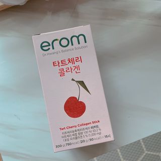 이롬 erom 타트체리 콜라겐 — 5점을 준 리뷰어가 2021년 3월 올린 사용 사진