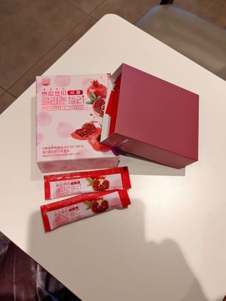 헬스업_쁘띠쁘띠석류콜라겐젤리_20g x 14포 — 4.5점을 준 리뷰어가 2021년 3월 올린 사용 사진
