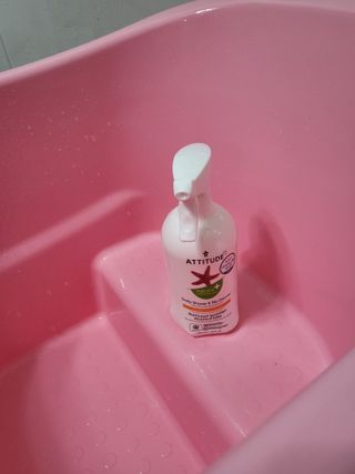 에티튜드 천연 데일리 욕조 클리너 EWG 그린 욕조세제 저자극 하이포알러제닉 친환경 비건 — 5점을 준 리뷰어가 2022년 8월 올린 사용 사진