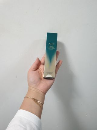 [NEW 탄력유턴 아이크림] AHC 유스 래스팅 리얼 아이크림 포 페이스 — 5점을 준 리뷰어가 2021년 3월 올린 사용 사진