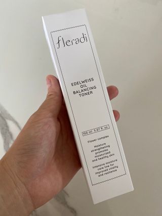 플레라디 에델바이스 오일 밸런싱 토너 — 5점을 준 리뷰어가 2021년 6월 올린 사용 사진