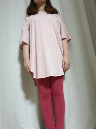 밸롭 시그니처 커버업 롱티셔츠 — 5점을 준 리뷰어가 2021년 5월 올린 사용 사진