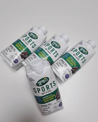 셀렉스스포츠 셀렉스 스포츠 웨이 프로틴 초콜릿 _ 330ml x 12팩 — 5점을 준 리뷰어가 2021년 4월 올린 사용 사진