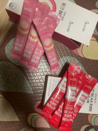 인디닥터 면역 생생 핑크 이뮨 젤리 + 타이탄 BCAA 프로틴 젤리스틱 — 5점을 준 리뷰어가 2022년 6월 올린 사용 사진
