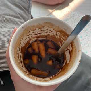 유비쿡 컵떡볶이 매운컵떡볶이2개/ 짜장컵떡볶이 2개  총 4개세트 — 5점을 준 리뷰어가 2021년 2월 올린 사용 사진