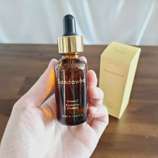 스킨큐어 산다화 비타민c 화이트닝 에센스 30ml — 5점을 준 리뷰어가 2022년 2월 올린 사용 사진