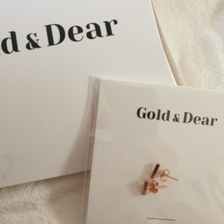 [골드앤디어]14k 미니 스틱 바 귀걸이_3color — 5점을 준 리뷰어가 2021년 7월 올린 사용 사진