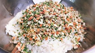 해풀잎 누구나 김밥*1ea [(혼합야채 35g *1ea,  김밥김 (5g, 5ea),  양념간장 (6g, 5ea), 참기름(5g, 2ea)] — 5점을 준 리뷰어가 2022년 7월 올린 사용 사진