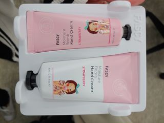 파시 FASCY 高保湿ハンドクリーム40ml+80ml セット — 5점을 준 리뷰어가 2021년 6월 올린 사용 사진
