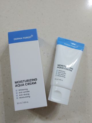 더마포레스트 모이스처라이징 아쿠아크림 / 수분크림 히알루론산 펩타이드 보습 미백 주름개선 — 5점을 준 리뷰어가 2021년 7월 올린 사용 사진