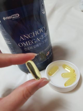 서울약사신협 Finepick_오메가365_1020mg x 365캡슐 — 5점을 준 리뷰어가 2021년 4월 올린 사용 사진