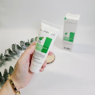 랑벨 내츄럴 프레시 업 선크림 75ml — 5점을 준 리뷰어가 2022년 5월 올린 사용 사진