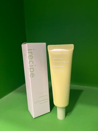 아이레시피 마일드시카 브라이트닝 업 선스크린 SPF50+ PA++++ — 5점을 준 리뷰어가 2023년 6월 올린 사용 사진