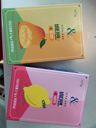 비타앤C 레몬맛, 망고맛 — 5점을 준 리뷰어가 2021년 4월 올린 사용 사진