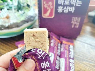 씨알푸드 건강기능식품 6년근 홍삼 함유, 바로먹는 홍삼바 30g 12개입 — 5점을 준 리뷰어가 2022년 3월 올린 사용 사진