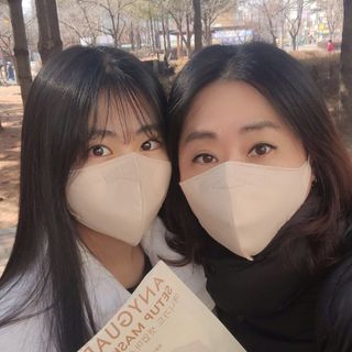 애니가드 셋업마스크 4컬러 각 10매입 [크리미베이지, 캐시미어로즈, 초콜렛브라운, 미드나잇네이비] — 5점을 준 리뷰어가 2022년 2월 올린 사용 사진