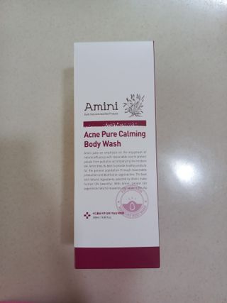 아미니 아크네 퓨어카밍 바디워시 500ml — 5점을 준 리뷰어가 2021년 7월 올린 사용 사진