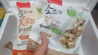굽네몰 [굽네] 소스가 맛있는 닭가슴살 한입 볼 2종 8팩 — 5점을 준 리뷰어가 2021년 3월 올린 사용 사진